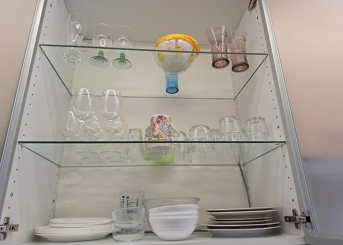 Chic Parisian Retreat Bright Spacious And Secure Parking *