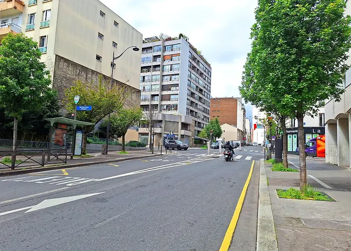 Διαμέρισμα Chic With Private Secure Parking Bright Balcony Near Metro *