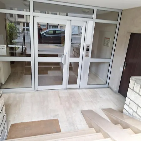 Chic With Private Secure Parking Bright Balcony Near Metro Apartment Paris