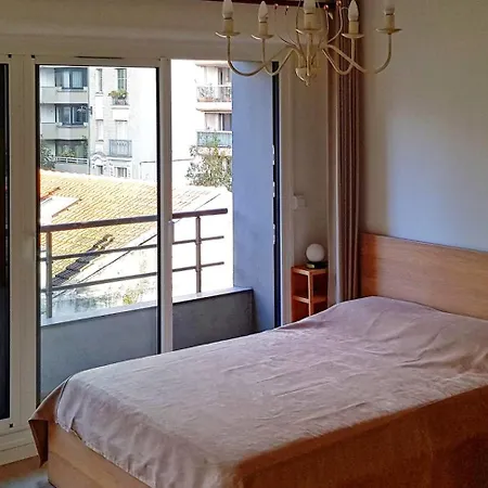 Chic With Private Secure Parking Bright Balcony Near Metro *